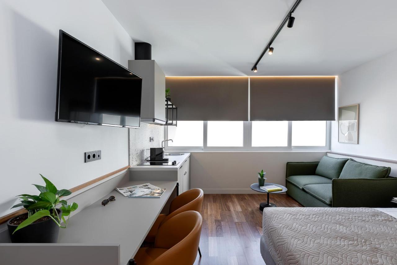 The Athenians Art Apartments Экстерьер фото